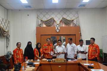 Komisi II DPRD Kabupaten Nunukan menggelar Rapat Kerja bersama Badan Pendapatan Daerah Kabupaten Nunukan