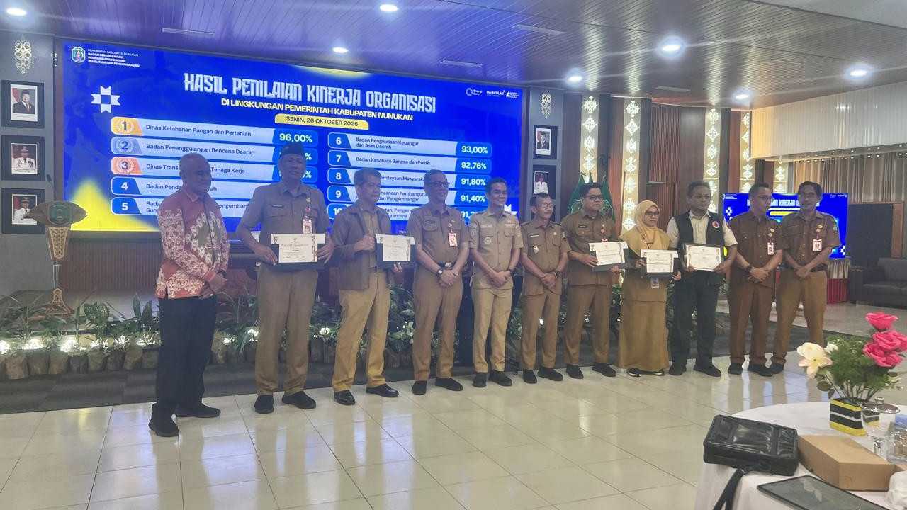 Bapenda Kabupaten Nunukan Masuk Jajaran 5 Besar Penerima Penghargaan Penilaian Kinerja OPD